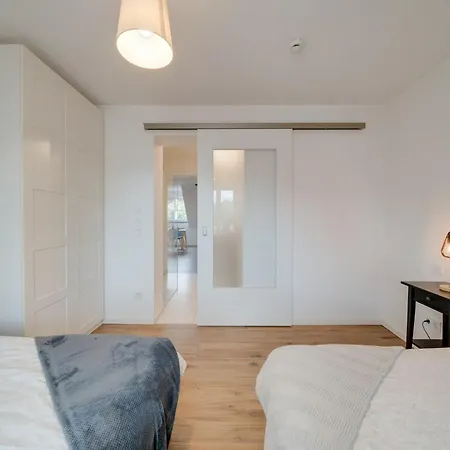 Neu-luxus Apartment-zentral 350m Altstadt-2zi-65qm *