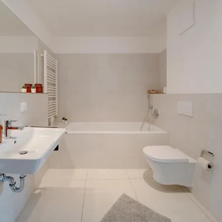 Neu-luxus Apartment-zentral 350m Altstadt-2zi-65qm Augsburg