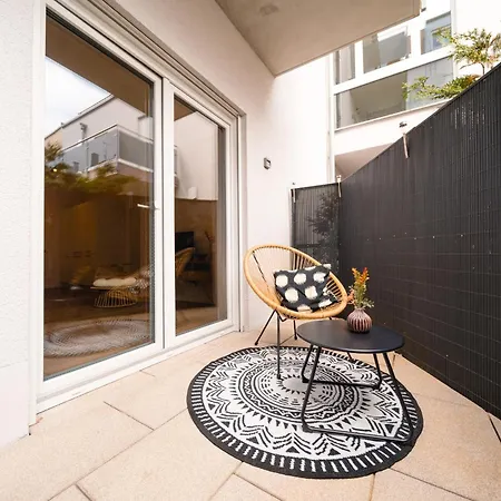 Neu-luxus Apartment-zentral In Altstadt-65-80qm *