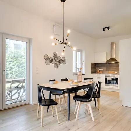 Neu-luxus Apartment-zentral In Altstadt-65-80qm