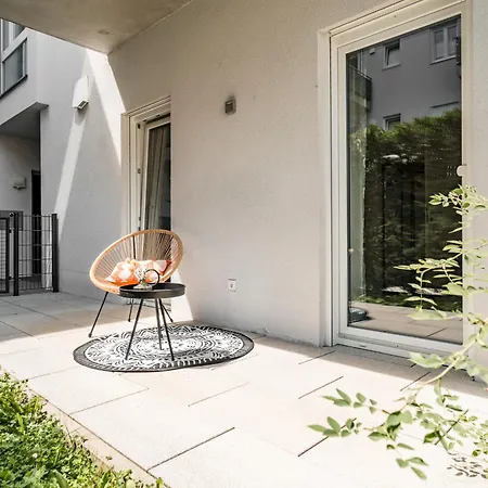 Neu-luxus Apartment-zentral 350m Altstadt-2zi-65qm