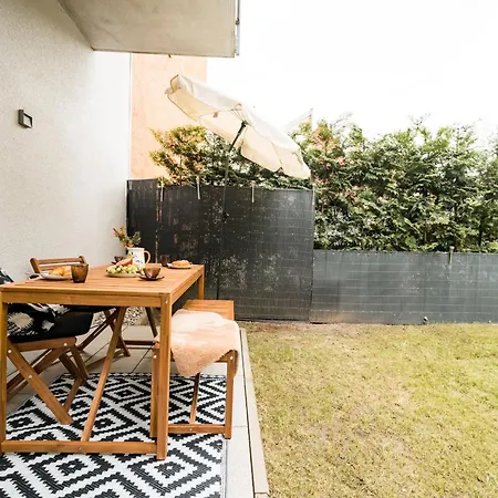 Neu-luxus Apartment-zentral In Altstadt-65-80qm Appartamento